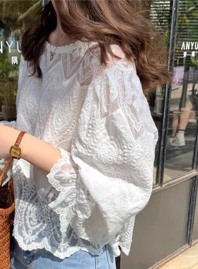 女式秋季新款韩版独特别致白色上衣高级感小香风镂空宽松蕾丝衬衫