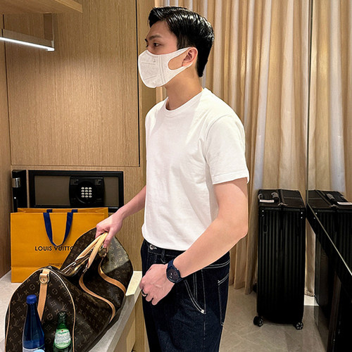 短袖休闲简约风青年高级纯色t恤