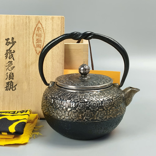 纯砂铁日本急须小铁壶。日本砂铁铁壶日本铁壶日本老铁壶铁瓶