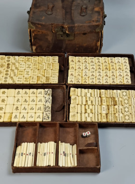 日本回流竹背麻将。竹骨老麻将麻雀牌。骨面竹背骨质镶嵌。