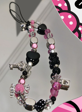 手机挂绳短款手腕链精致时尚玫红辣妹ins欧美风ccd相机挂绳潮流女款铃铛挂坠心形钥匙包包串珠手机链