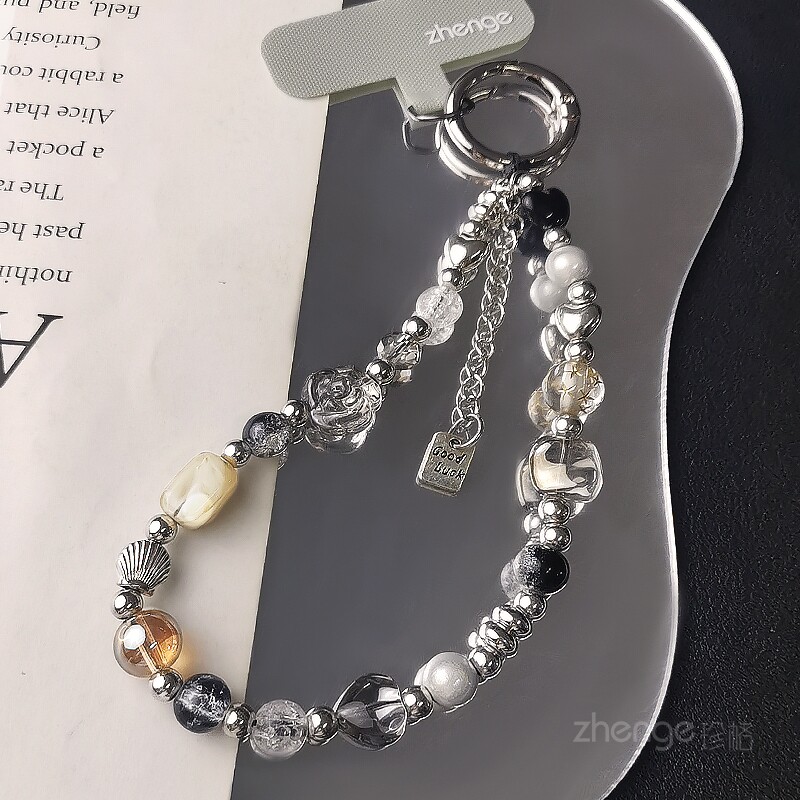 黑白色系手机链女手腕短款复古爱心水晶串珠挂件精致高级感ins户外旅游出行防丢手提链带子电话套壳手机挂绳