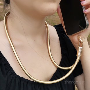 挂脖手机挂绳女长款ins时尚精致高级感皮质结实耐用户外登山旅游出行防丢套壳相机吊牌挂脖链子通用高端新品