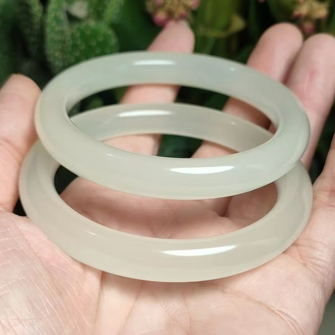 天然阿富汗玉圆条手镯