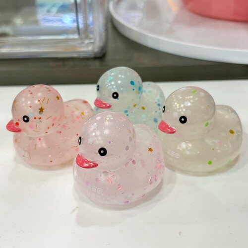 林里小黄鸭捏捏叫小鸭子玩具透明鸭星空鸭亮片果冻鸭周边