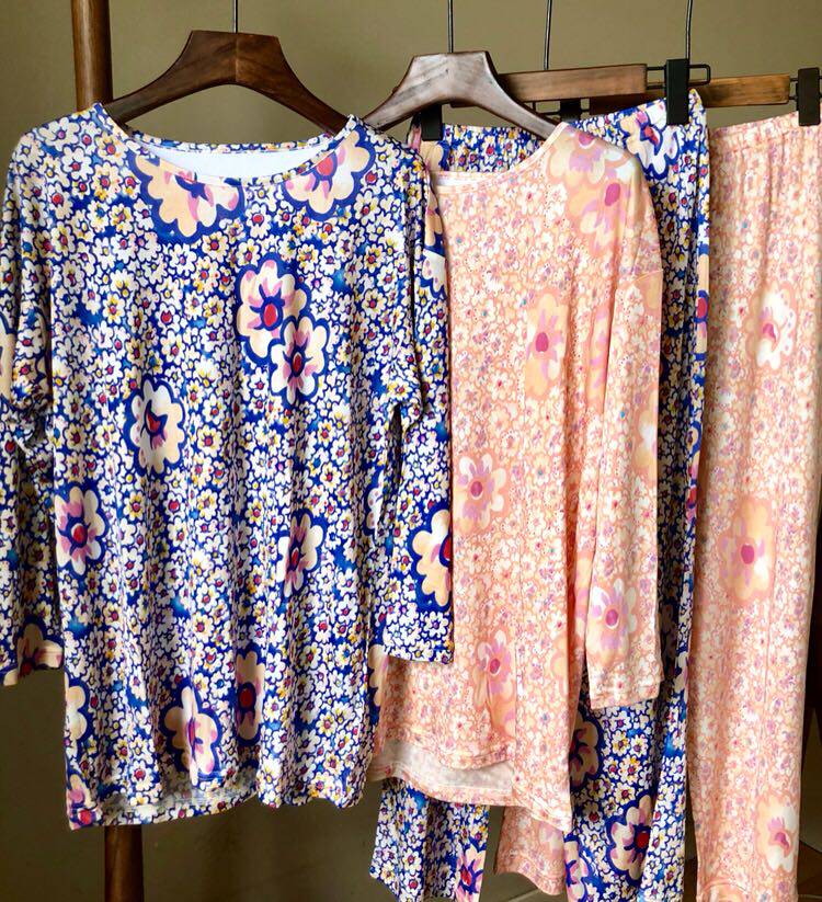 日本设计师款 非常舒服的重磅真丝针织女士家居套装 花朵连衣裙