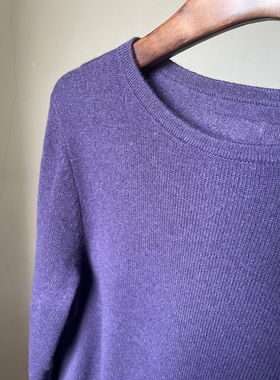 501SU 自留 特别简洁的款 很好看的紫色 女士纯羊绒衫