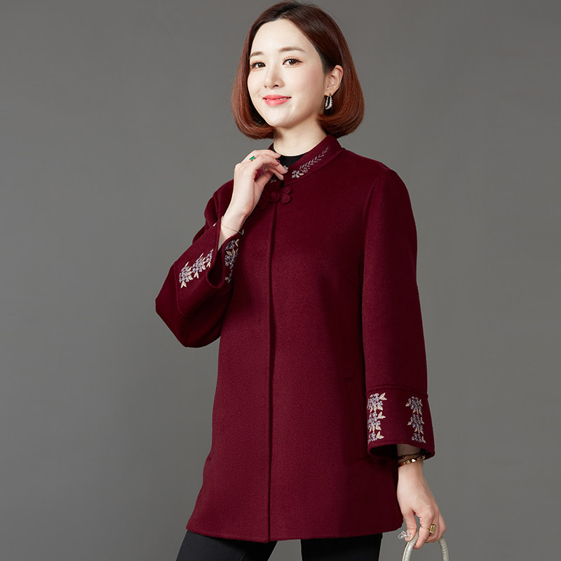 民族风双面羊绒大衣女士短款直筒正肩立领绣花宽松中老年呢子外套