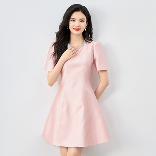 高级感重工钉钻连衣裙女小个子2026夏季新款时尚遮肉显瘦短款裙子