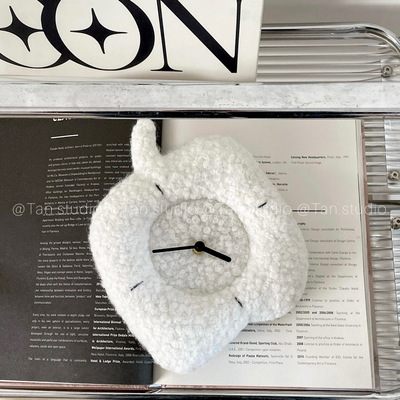 布艺挂钟小众苹果造型静音时钟