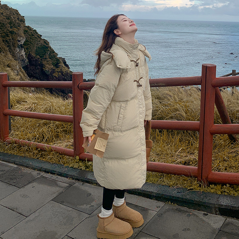 卡其色牛角扣羽绒服女2024冬季新款复古学院风小个子轻暖连帽外套,女装羽绒服,2C263