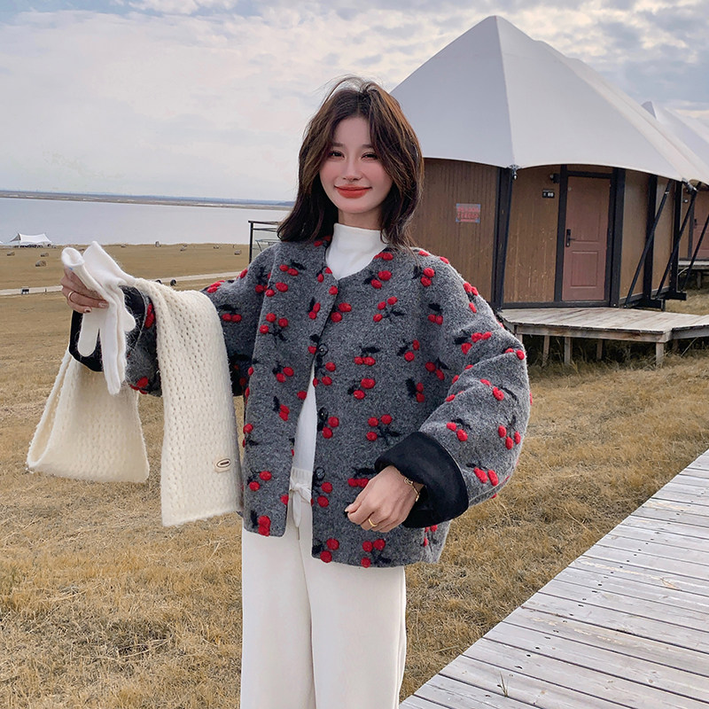 新品毛呢羽绒外套货号8328P245K348,女装毛呢外套,2C263