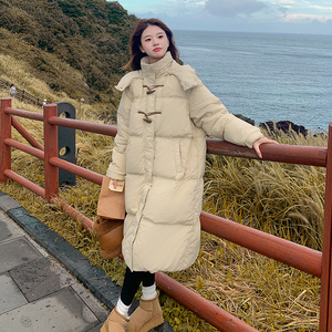 卡其色牛角扣羽绒服女2024冬季新款复古学院风小个子轻暖连帽外套图片