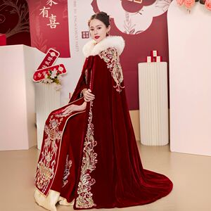 秀禾服丝绒披风红色新款中式婚礼毛披肩斗篷保暖加厚毛领冬款披风