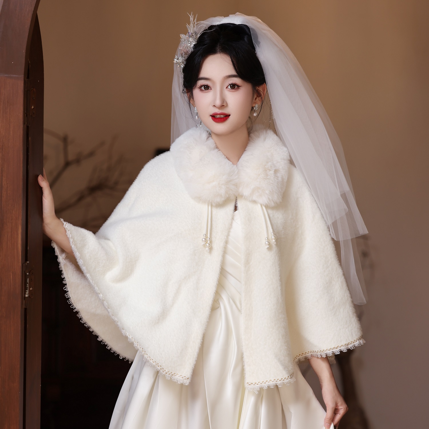 新娘婚纱斗篷披肩旗袍礼服毛领外套冬季结婚保暖敬酒服毛披肩外搭