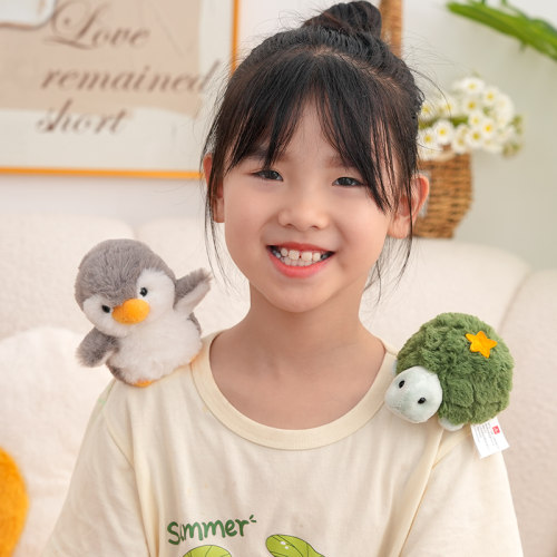 磁吸站肩企鹅熊猫公仔玩偶