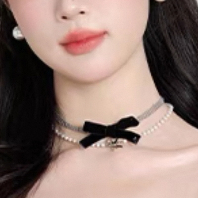 欧美个性复古风双层蝴蝶结项链女新款轻奢珍珠链叠戴锁骨链饰品