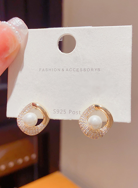 简约几何方形纯银针珍珠耳钉时尚百搭耳饰小巧精致耳环2024年新款