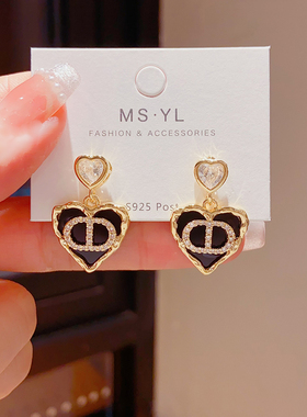 欧美几何字母爱心镶钻耳环时尚百搭黑色精致吊坠高雅韩式复古耳钉