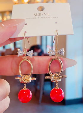 秋冬红色珍珠耳环设计感蝴蝶结打结耳坠搭配汉服礼服耳饰无洞耳夹