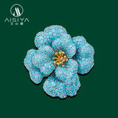 天然蓝松石山茶花胸针女高级感奢华闪耀花朵别针优雅送礼精致配饰