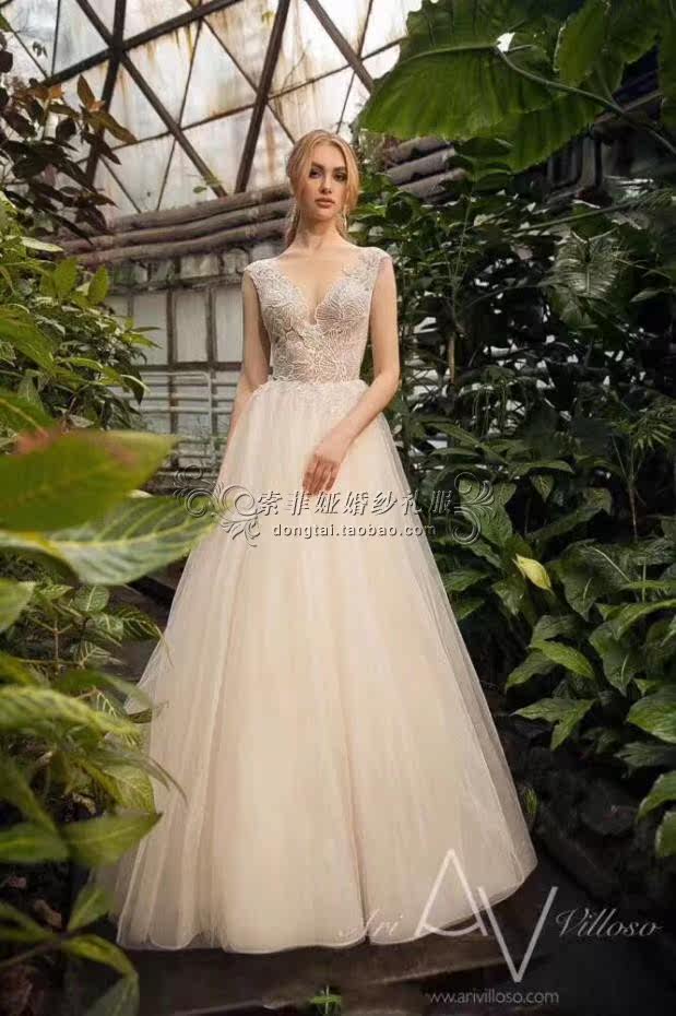 高端定制2018夏季外拍旅拍婚纱轻婚纱唯美一字肩A摆拖尾婚纱礼服在类目 女装/女士精品, 婚纱/旗袍/礼服, 婚纱中 - 来自Buy2taobao.com提供专业的淘宝代购服务