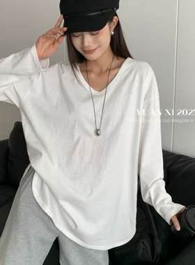 YUAN XI元熙8216秋贴标V领开叉白色打底衫中长款T恤女鲨鱼裤上衣