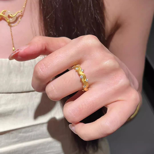 中古风金色拉丝藤蔓璀璨星河戒指女小众设计轻奢高级感镶钻指环女