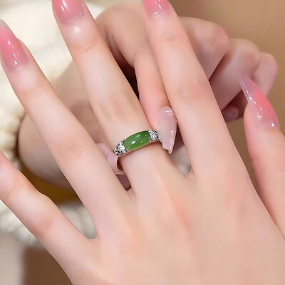 中古饰品和田玉马鞍戒指女小众设计复古风翡翠碧玉指环高级感礼物