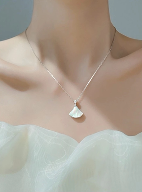 S925纯银扇形项链女轻奢小众设计感高级气质颈链锁骨链2026新款潮