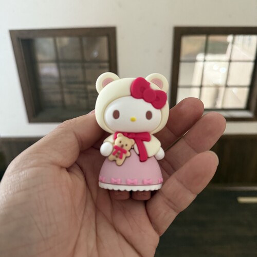 正版三丽鸥Hello Kitty 50周年711一番赏抽赏A赏kt玩偶摆件手办