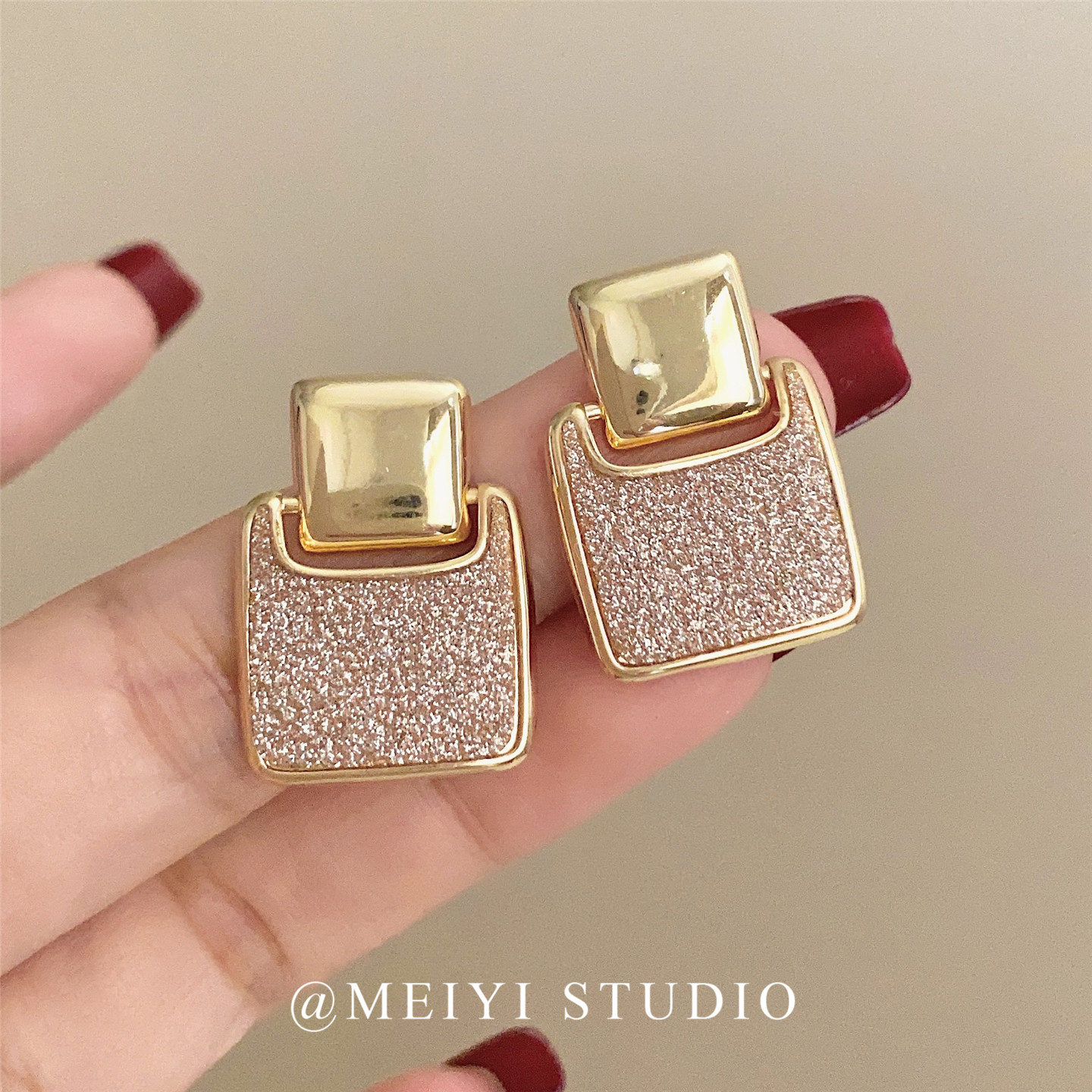 金光流莹~通勤大气冷淡风几何闪闪金属耳钉 法式轻奢高级感耳环潮,饰品/流行首饰/时尚饰品新,耳环,淘宝优惠券,粉丝福利购,淘宝优惠卷