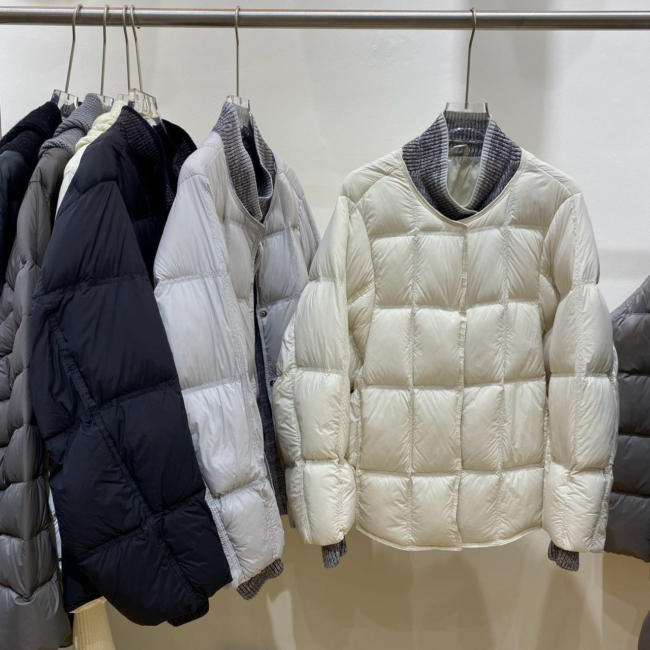 2026冬季新款针织拼接假两件立领90白鸭绒羽绒服巨好看外套