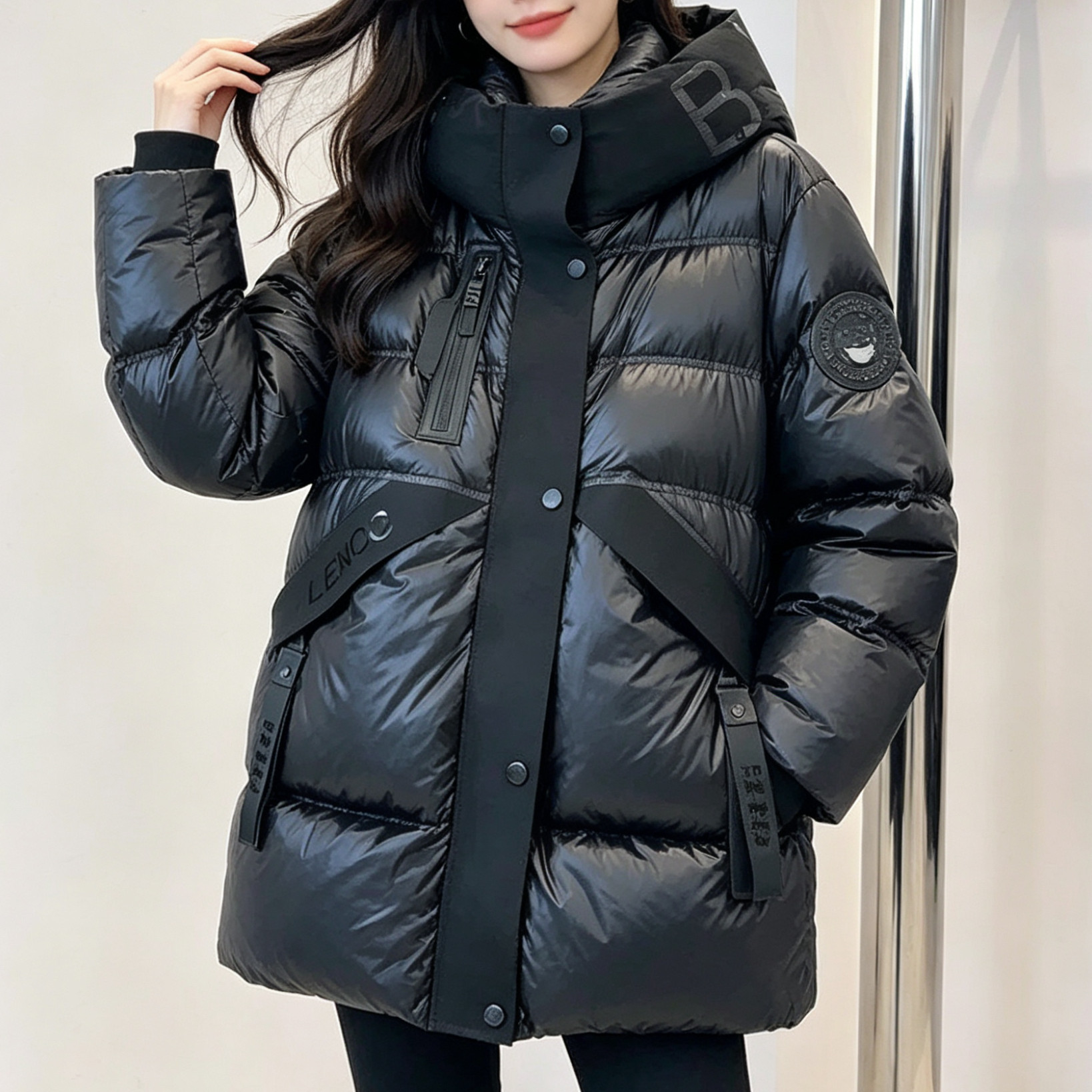 欧货亮面黑金羽绒服女短款新款