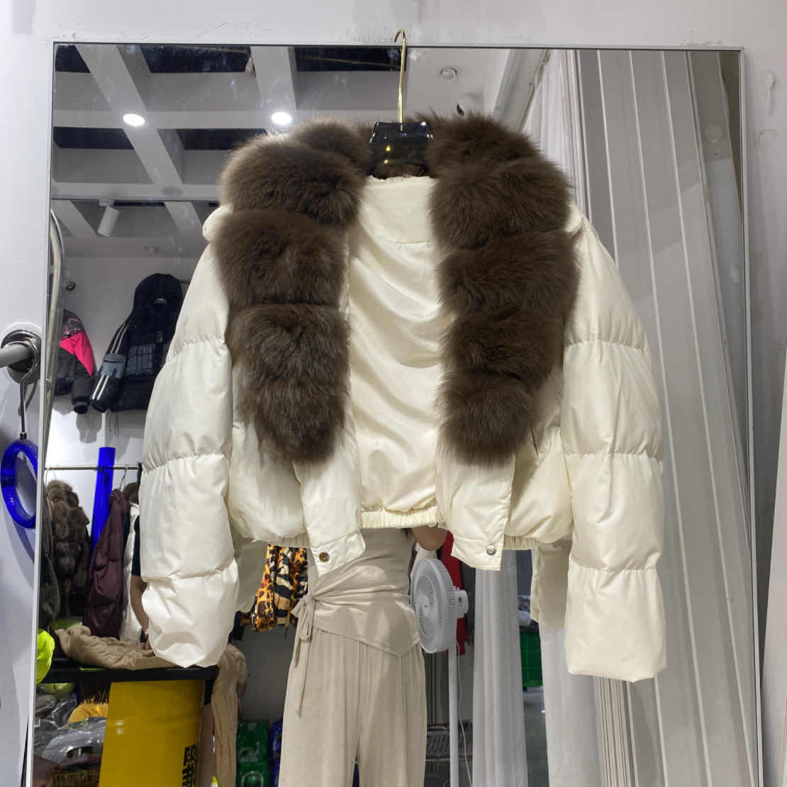 欧货2026冬新款天然狐狸大毛领羽绒服女短款加厚保暖时尚皮草外套