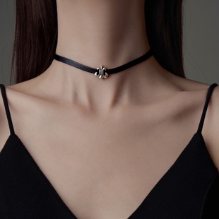 复古个性十字架鸢尾花童军花吊坠choker皮质项圈S925项链男女配饰