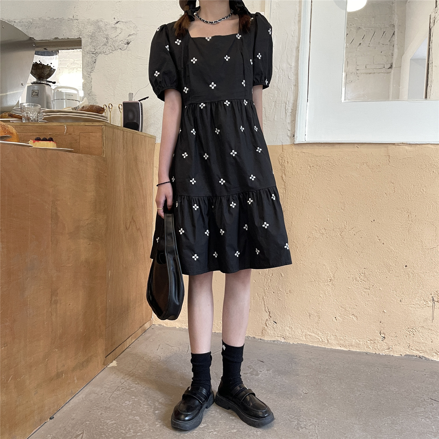 French embroidery dress women's 2021 summer new retro square collar skirt