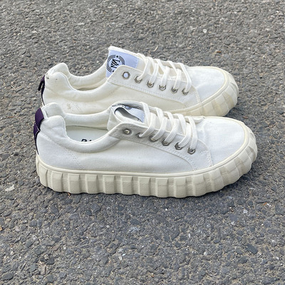 包邮3.16瑕疵女士低帮系带肥版竖条厚底增高女休闲帆布鞋