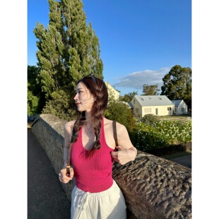 墨尔本假日 zhazha 辣妹玫粉色V领露背针织挂脖吊带背心 Dear