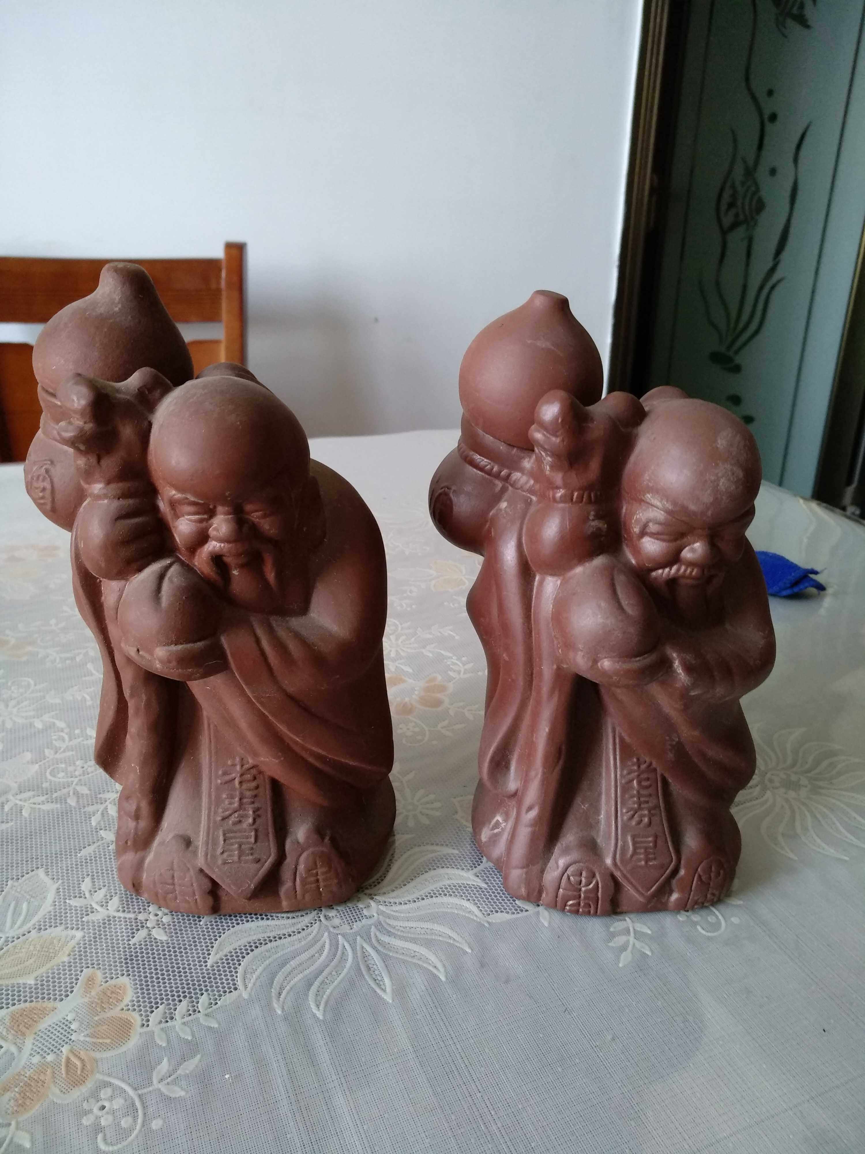 A pair of 2 Purple Sand old birthday star old bottle collection ornaments Purple Sand old Birthday Star bottle specific size look at the picture