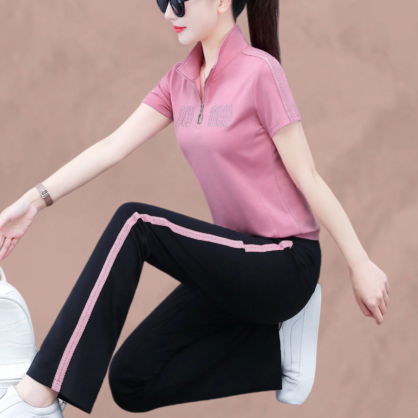 2026年夏季新款中年妈妈休闲运动服套装宽松减龄时尚短袖装两件套