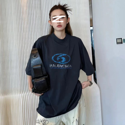 巴黎大版中长款女上衣夏季新款冲浪印花做旧美式宽松情侣短袖T恤