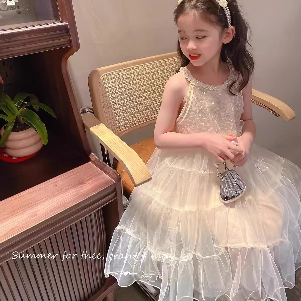 夏季无袖吊带裙女童连衣裙儿童洋气公主裙蓬蓬网纱裙女孩礼服长裙