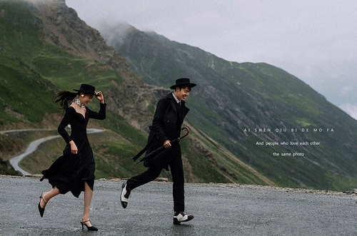 Черный бархатный лонгслив, свадебное платье для влюбленных, плащ