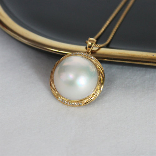 大颗粒饱满高亮泽海水马贝珍珠吊坠毛衣链24-25mm18K黄金色钻石镶