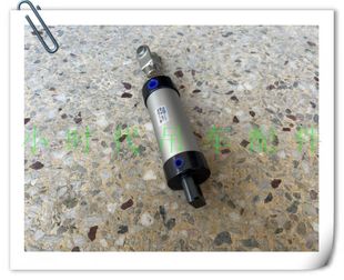 徐工吊车配件后桥差速锁气缸美驰桥差速器汽缸20B25K25E20G16D30T