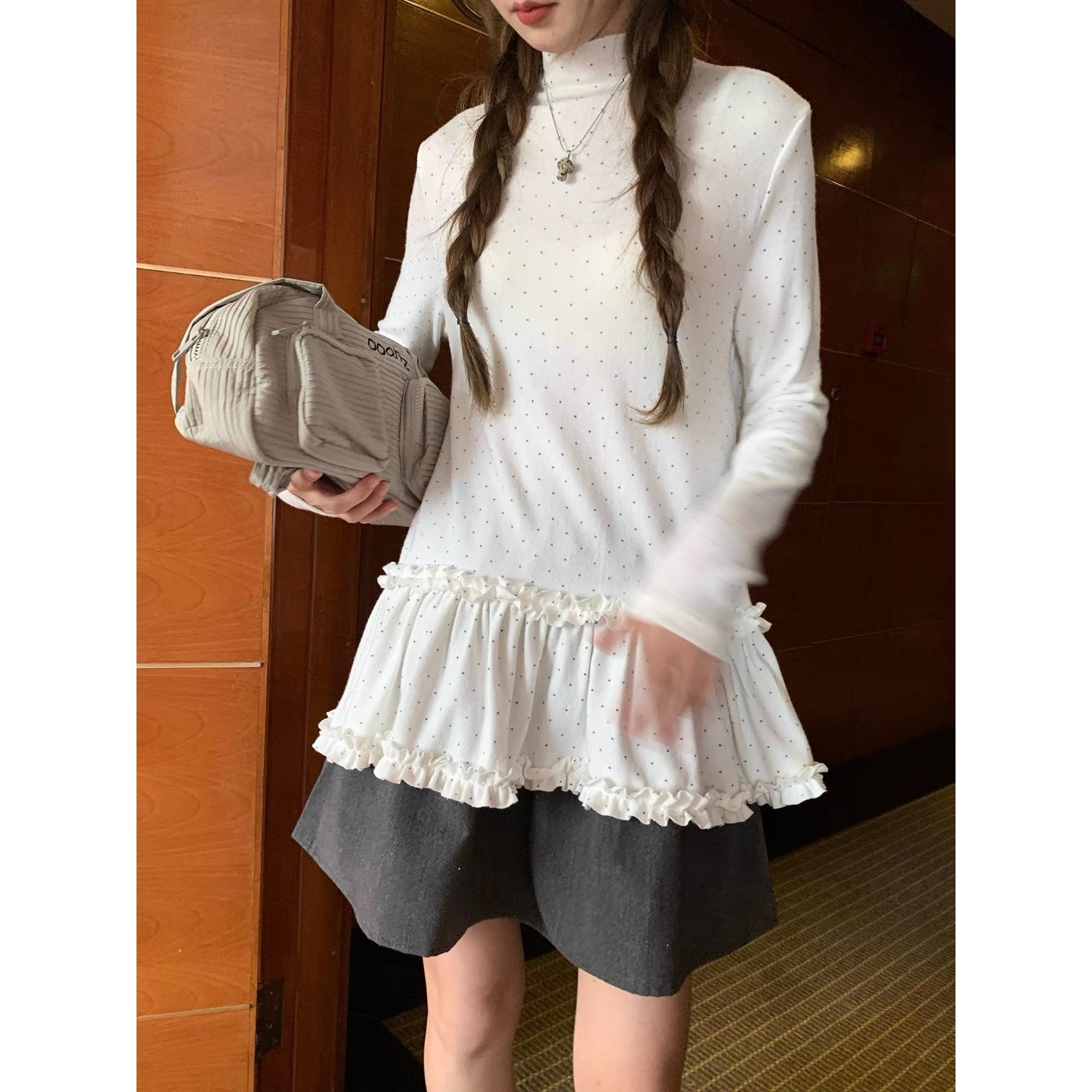 秋冬新款半高领抽褶波点长袖T恤