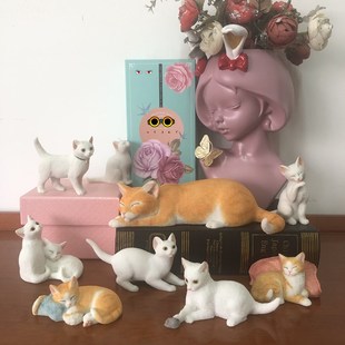 饰品桌面摆设品小礼物 可爱白猫咪树脂摆件创意车内饰品写实小猫装