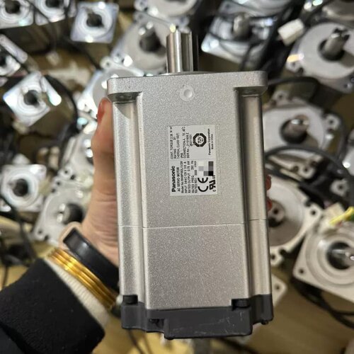 售前询价a6 750X伺服马达MHMF082L1V2M（带煞车