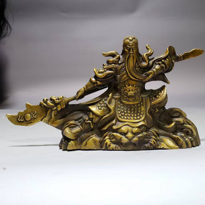 荣华富贵黄铜车载关公铜像大刀关羽复古装饰武财神客车桌面摆件